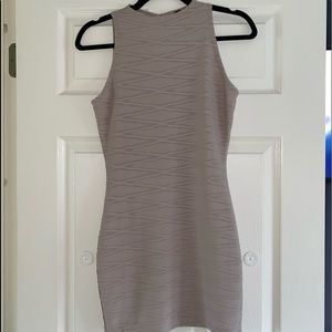 Sleeveless dress